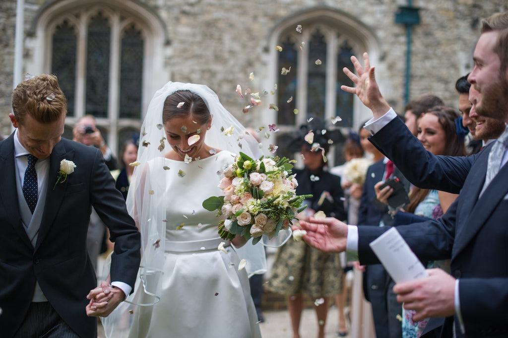5 Reasons Why Freeze Dried Petals Make The Best Confetti